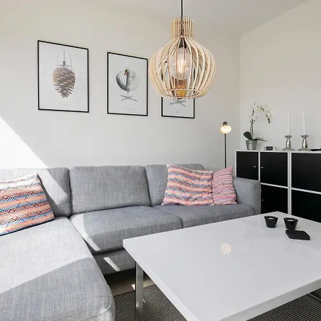 Apartment 4 Person In